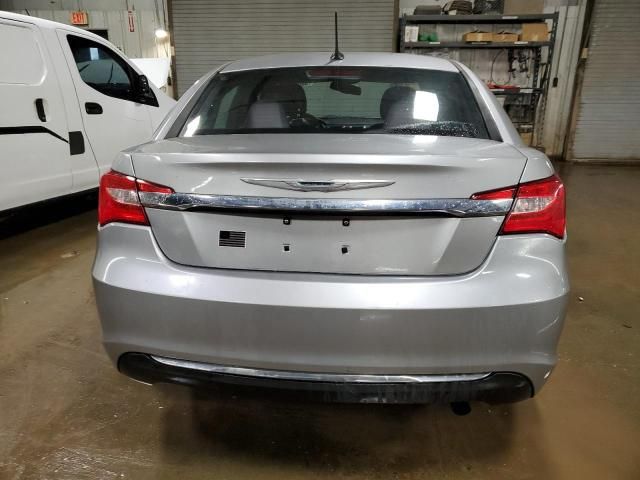 2013 Chrysler 200 Touring