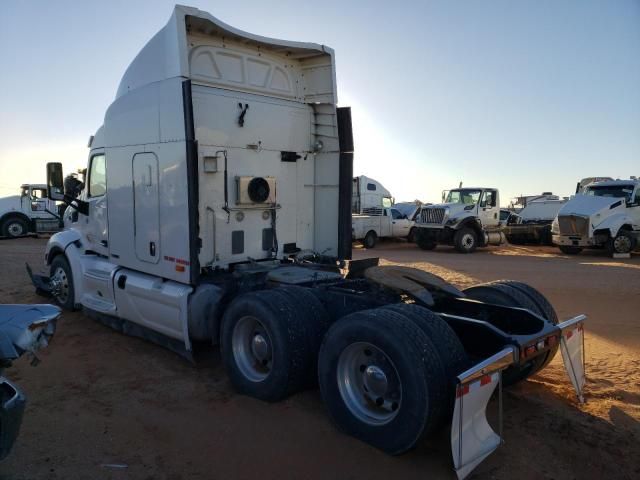 2017 Peterbilt 579