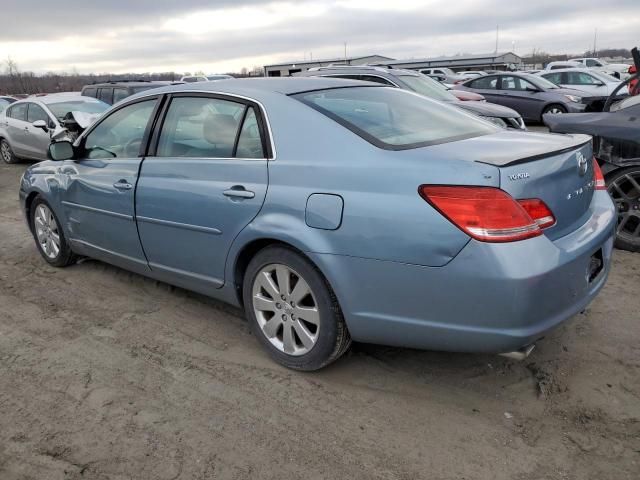 2005 Toyota Avalon XL