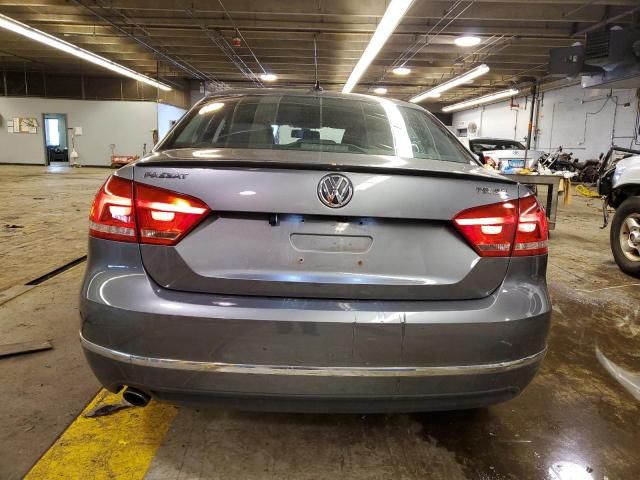 2015 Volkswagen Passat SEL