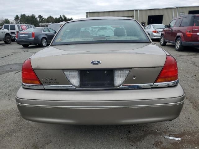 2003 Ford Crown Victoria