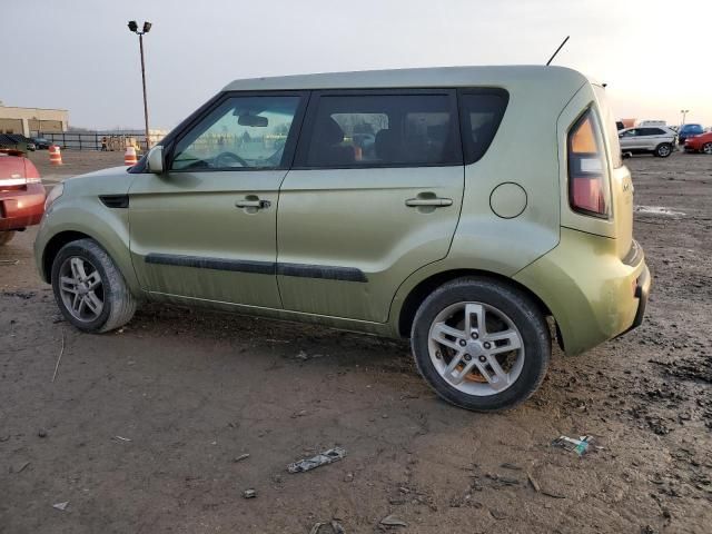 2011 KIA Soul +