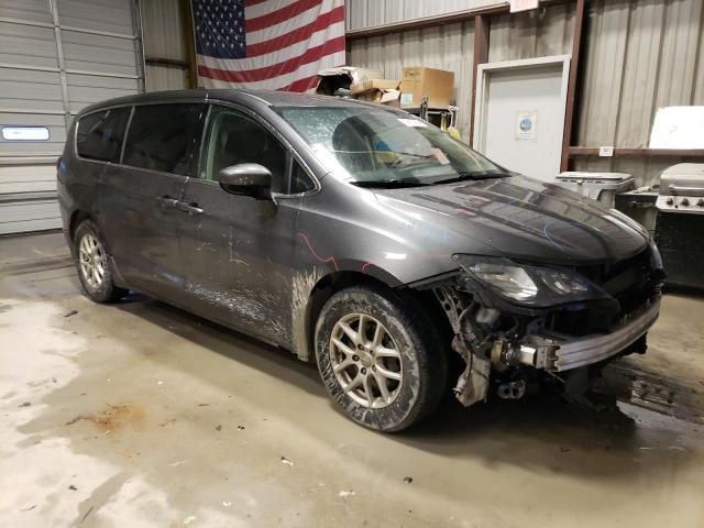 2017 Chrysler Pacifica LX