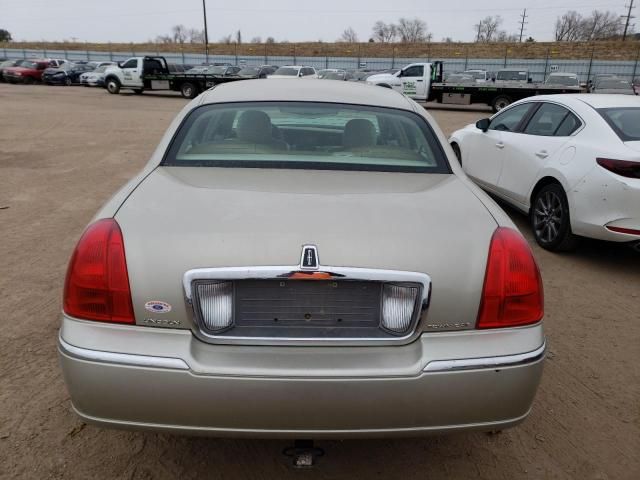 2009 Lincoln Town Car Signature Limited