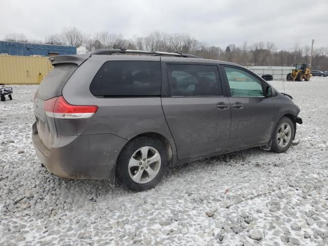 2011 Toyota Sienna LE