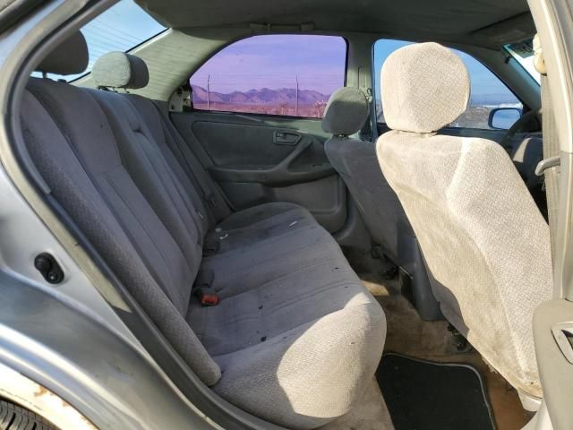 2000 Toyota Camry LE