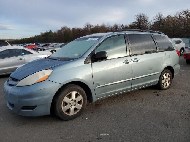 2009 Toyota Sienna CE