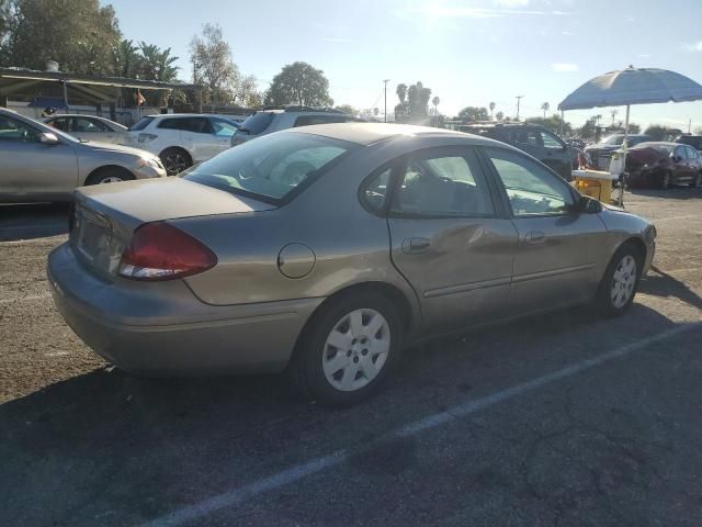 2004 Ford Taurus LX