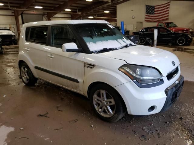 2011 KIA Soul +