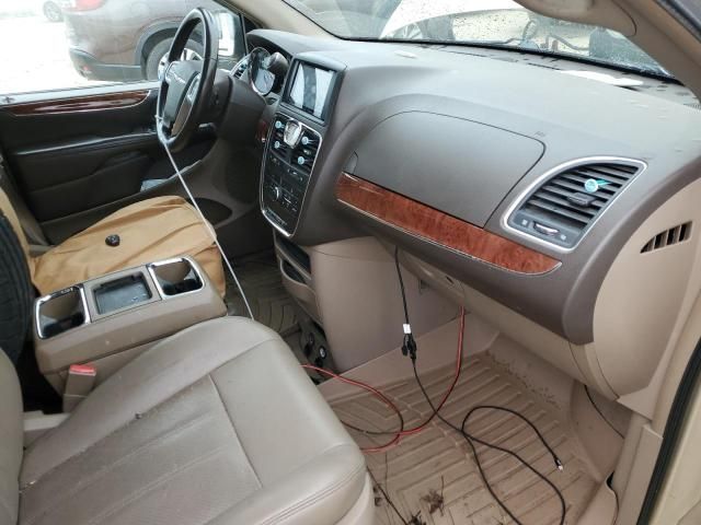 2011 Chrysler Town & Country Touring L