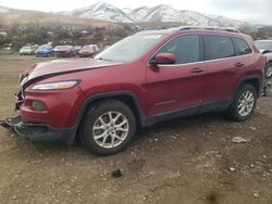 Salvage cars for sale from Copart -no: 2017 Jeep Cherokee Latitude