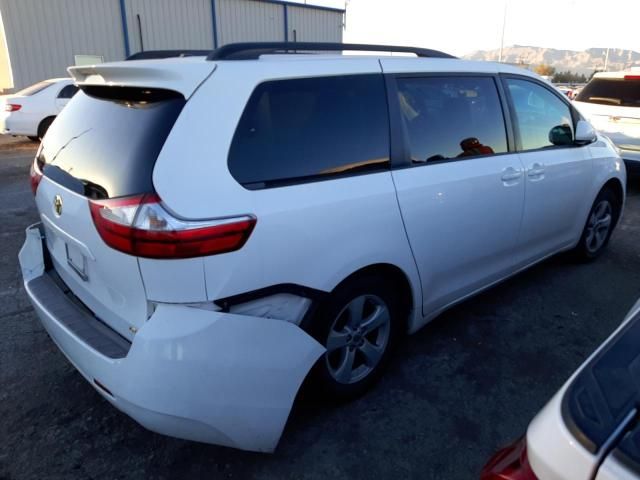 2015 Toyota Sienna LE