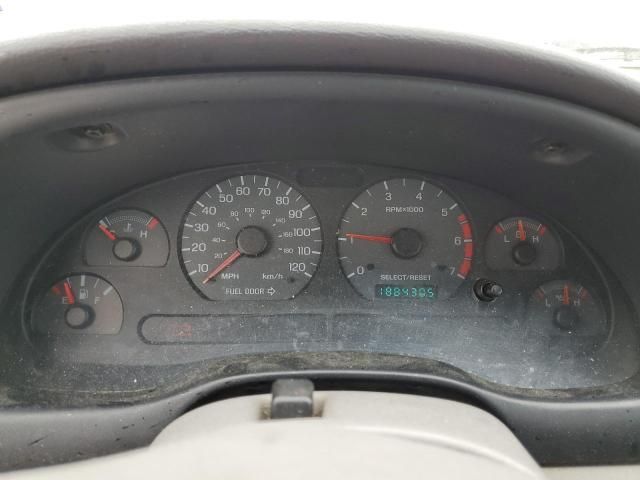 2000 Ford Mustang