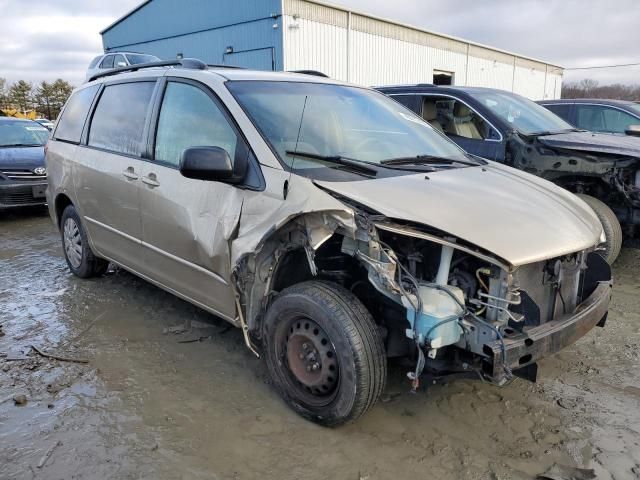 2005 Toyota Sienna CE