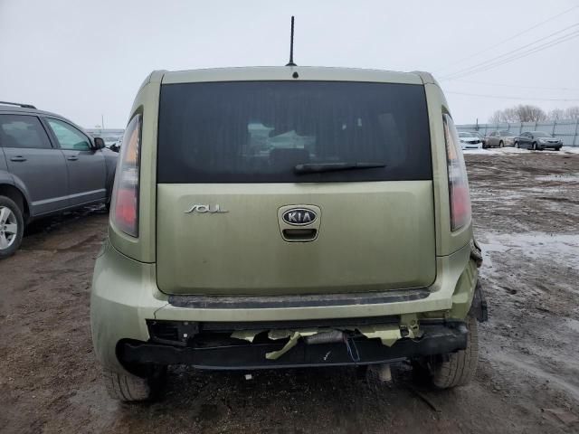 2011 KIA Soul +