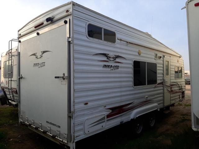 2007 Trailers Coachman