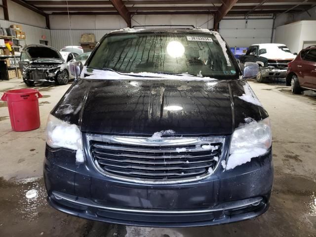 2013 Chrysler Town & Country Limited