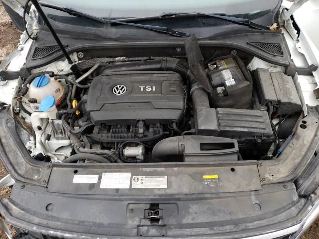 2016 Volkswagen Passat SE