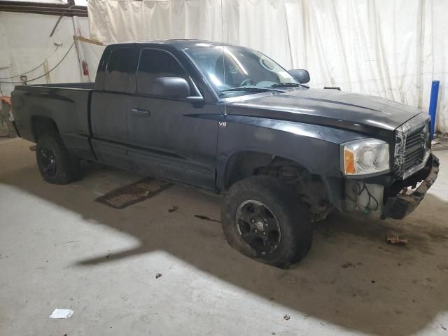 2005 Dodge Dakota SLT