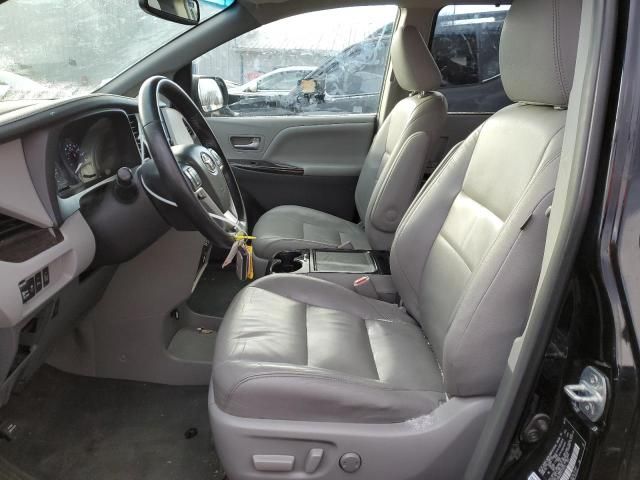 2015 Toyota Sienna XLE