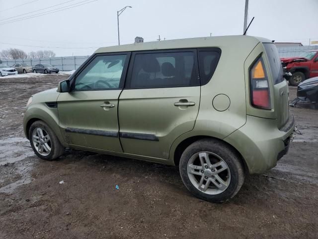 2011 KIA Soul +