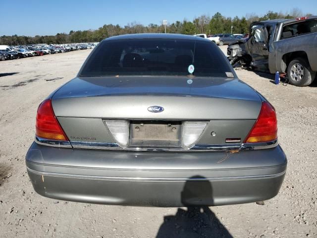 2003 Ford Crown Victoria