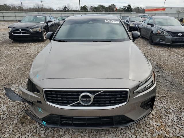 2019 Volvo S60 T5 R-Design