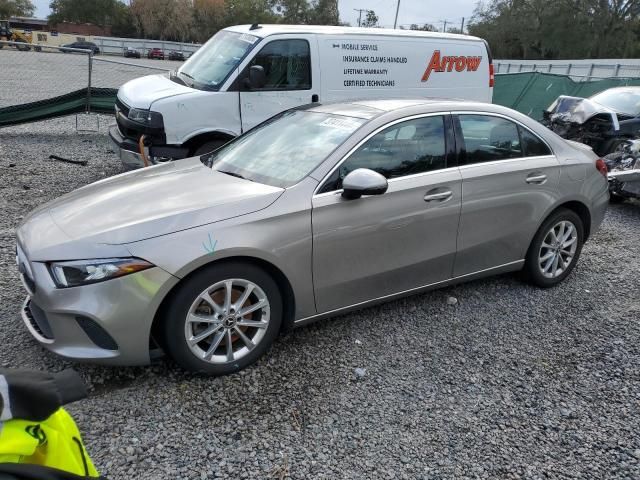 2019 Mercedes-Benz A 220