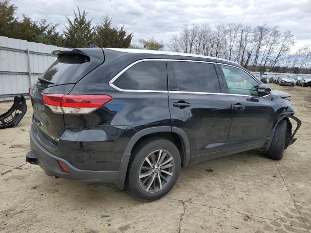 2017 Toyota Highlander SE