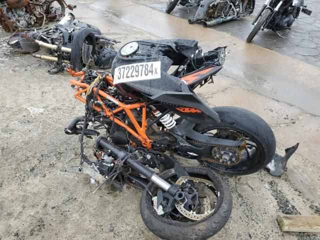 2016 KTM 1290 Super Duke R