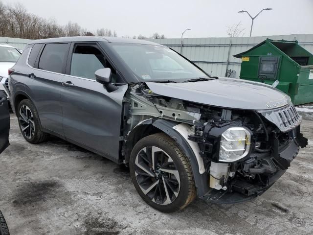 2022 Mitsubishi Outlander SE