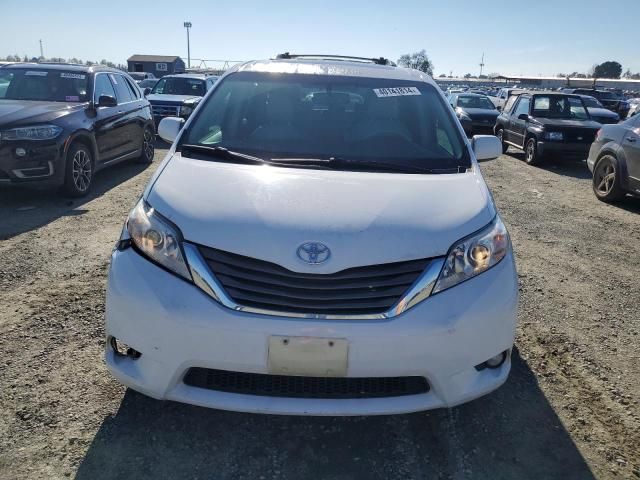 2013 Toyota Sienna XLE