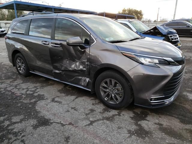 2023 Toyota Sienna XLE