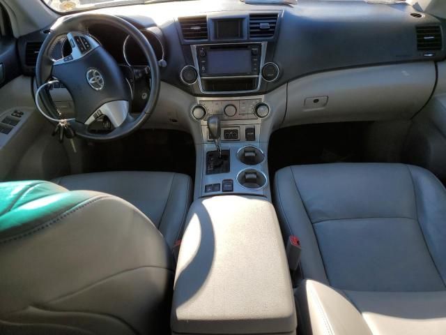 2013 Toyota Highlander Base