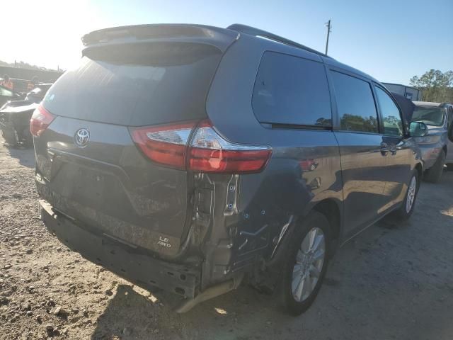 2017 Toyota Sienna LE