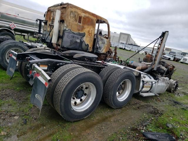 2013 Freightliner Cascadia 113