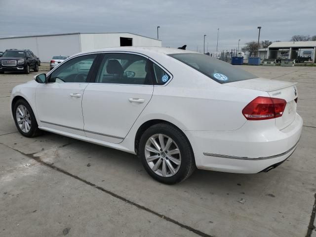 2012 Volkswagen Passat SEL