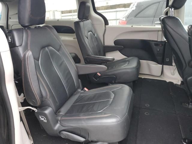 2017 Chrysler Pacifica Touring L Plus