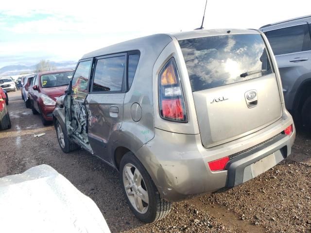 2010 KIA Soul +