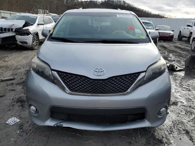 2014 Toyota Sienna Sport