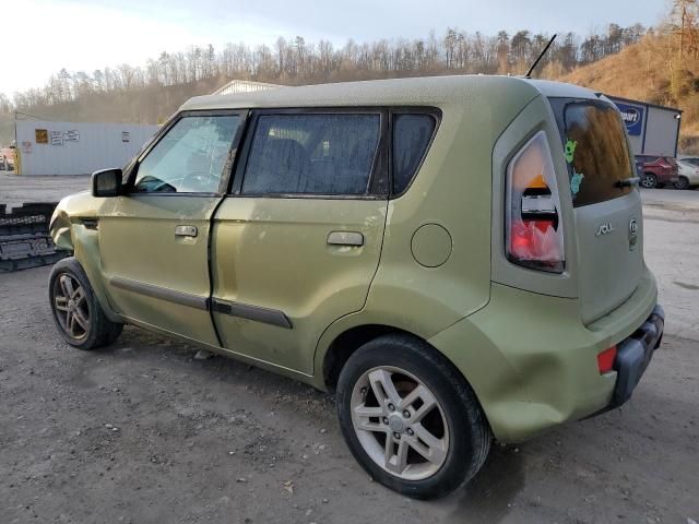 2010 KIA Soul +