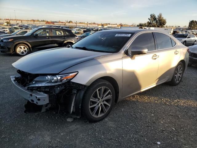 2016 Lexus ES 300H