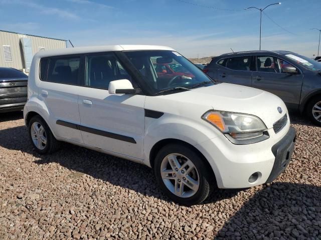 2010 KIA Soul +