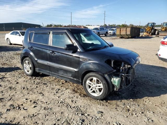 2011 KIA Soul +