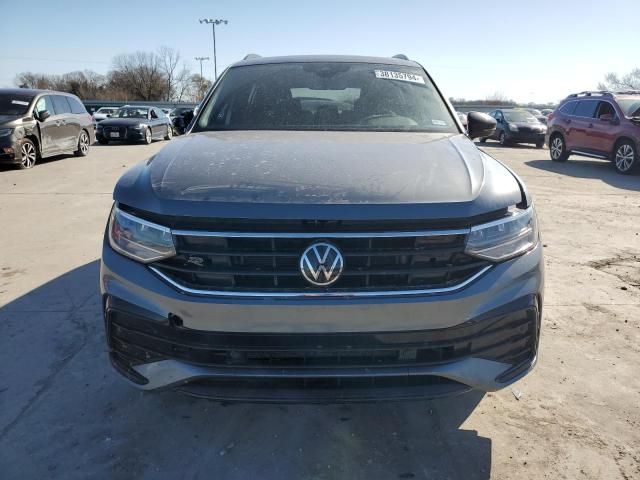 2022 Volkswagen Tiguan SE R-LINE Black