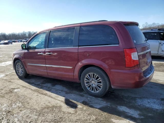 2013 Chrysler Town & Country Touring L