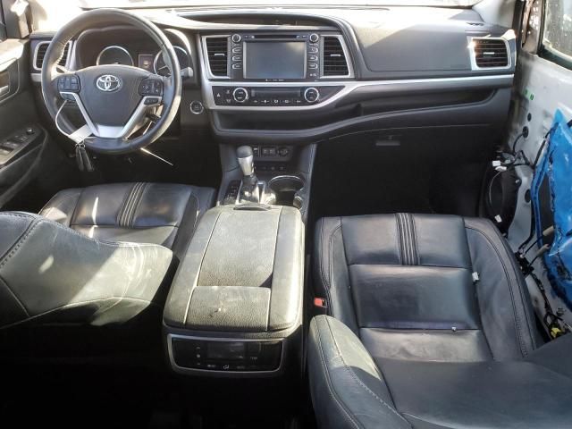 2018 Toyota Highlander SE