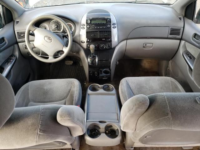 2006 Toyota Sienna CE