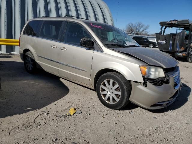 2013 Chrysler Town & Country Touring