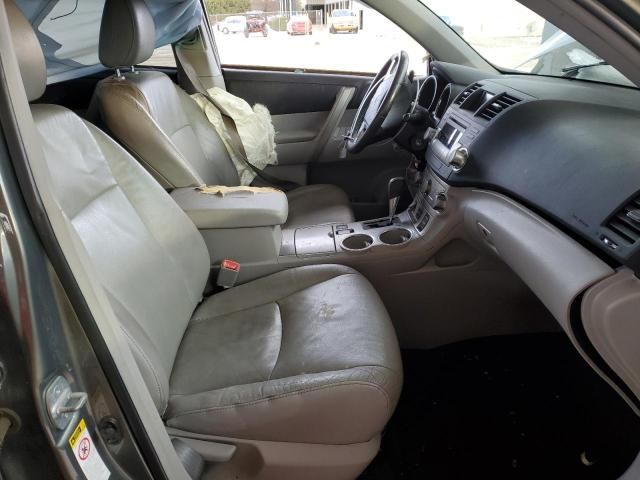 2011 Toyota Highlander Base